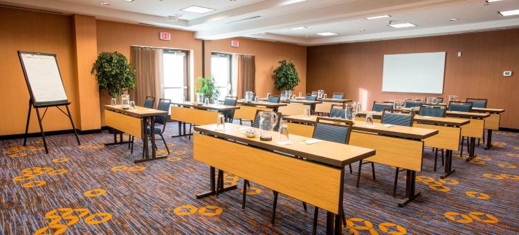 辛辛那提北联合中心万怡酒店(Courtyard Cincinnati North at Union Centre)图片