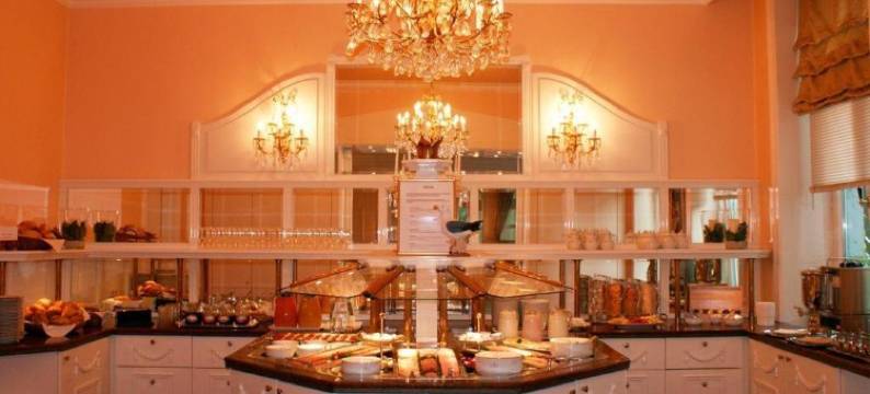 凯瑟霍夫豪华酒店(Hotel Kaiserhof Deluxe)图片