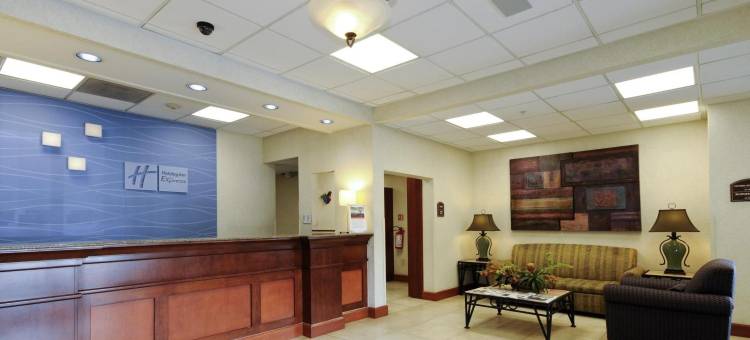 托卢卡佐纳埃洛普尔托智选假日酒店及套房(Holiday Inn Express & Suites Toluca Zona Aeropuerto)图片