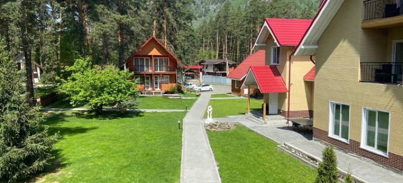 曼泽洛公园酒店(Manzherok Park-Hotel)图片