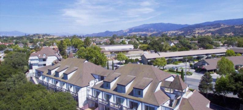 索尔万假日旅馆(Vinland Hotel and Lounge)图片