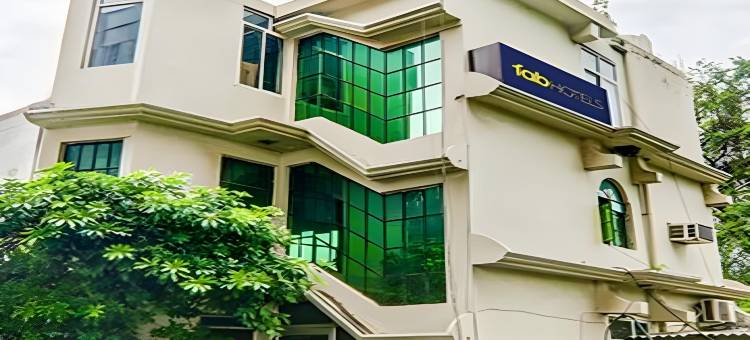 FabHotel Bless Inn图片