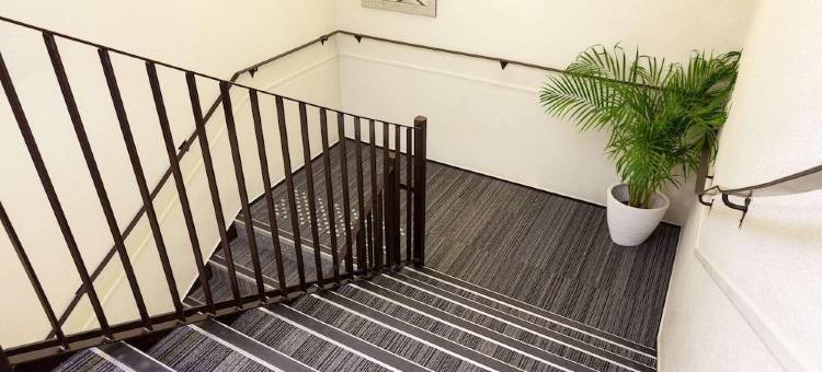 波尔多罗蒙酒店基里亚德直营酒店(Kyriad Direct Bordeaux Lormont)图片