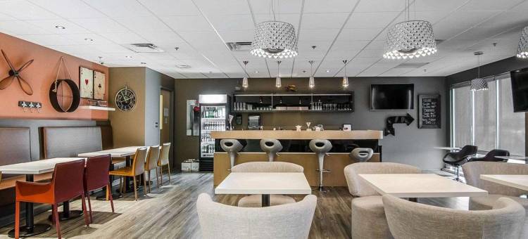 贝斯特韦斯特优质机场优质酒店(Best Western Plus Airport Inn  Suites)图片