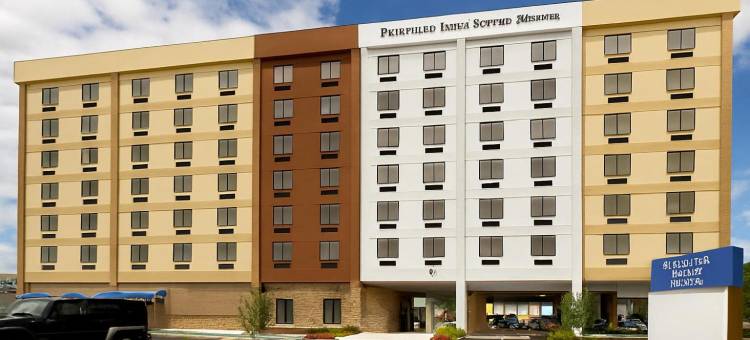 万枫酒店及套房亚历山德里亚西区/马克中心(Fairfield Inn & Suites Alexandria West/Mark Center)图片