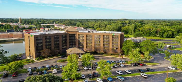 芝加哥西北/克里斯特尔莱克/会议中心假日酒店(Holiday Inn Chicago NW Crystal LK Conv Ctr)图片
