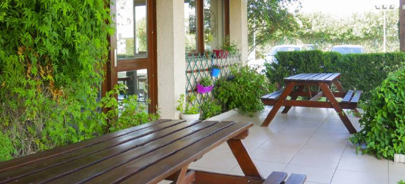 南纳博讷宜必思快捷酒店(Ibis Budget Narbonne Sud A9/A61)图片