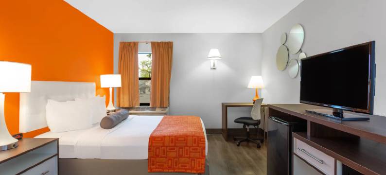 沃基根大湖区豪生酒店(Howard Johnson by Wyndham Waukegan Great Lakes)图片