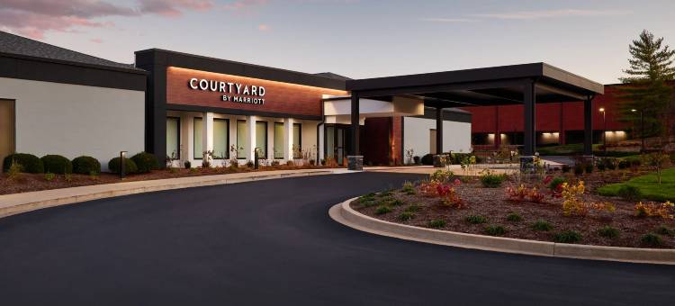 圣路易斯科瑞维科万怡酒店(Courtyard St. Louis Creve Coeur)图片