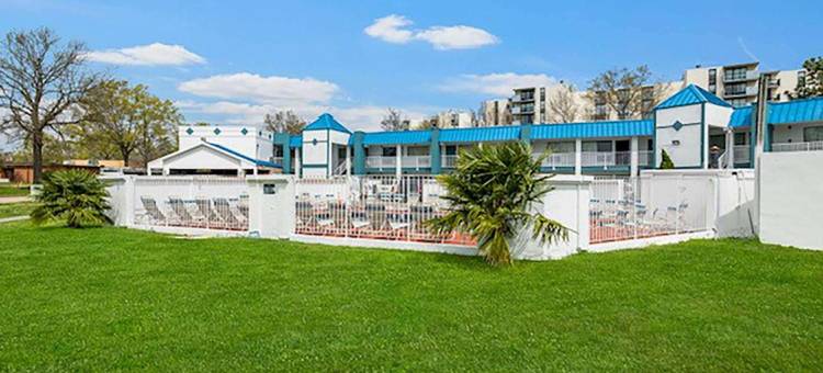Super 8 by Wyndham Portsmouth - Norfolk(Super 8 by Wyndham Portsmouth - Norfolk)图片