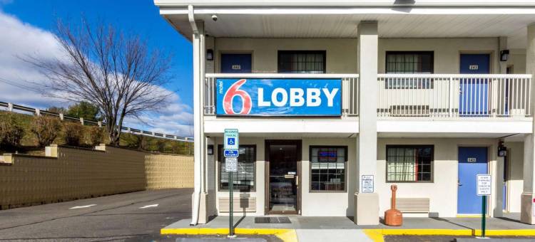 新不伦瑞克Motel 6，NJ(Motel 6 New Brunswick, NJ)图片