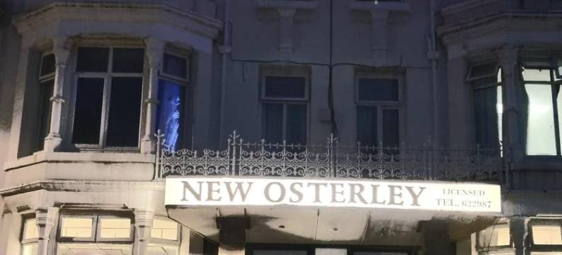 新奥斯特利酒店(The New Osterley Hotel)图片