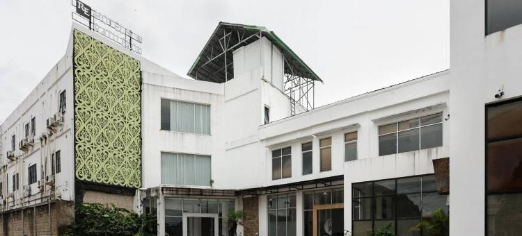Banjarbaru City Ratu Elok红多兹Urbanview伊斯兰教法酒店(Urbanview Hotel Ratu Elok Syariah Banjarbaru by RedDoorz)图片