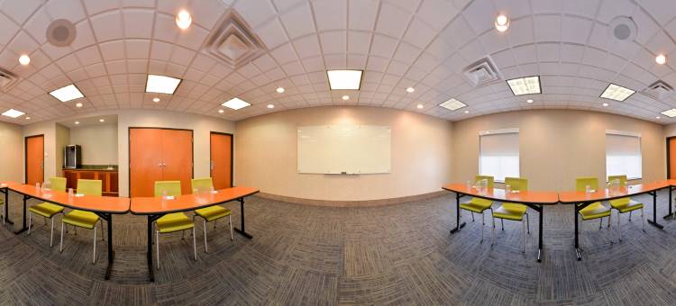 智选假日套房酒店帕克 - 矿泉井(Holiday Inn Express & Suites Parkersburg - Mineral Wells)图片