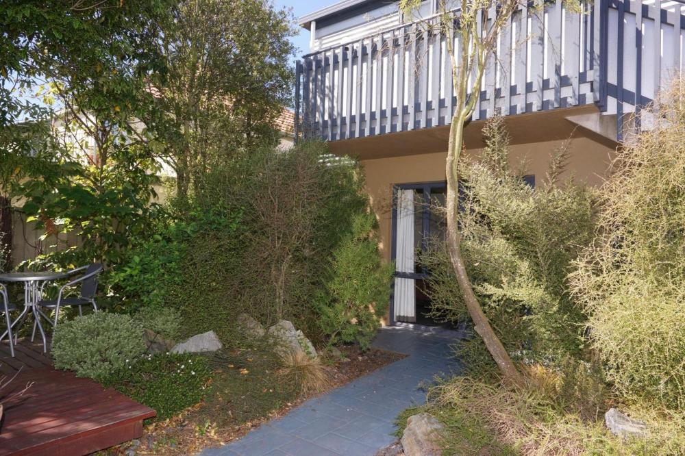 Sherborne Motor Lodge Over view