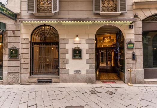 Hotel Santa Marta Suites Hotel Overview