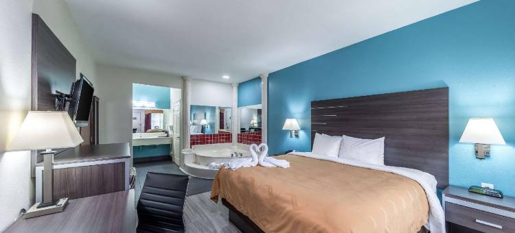 坎顿品质套房酒店(Quality Inn & Suites Canton)图片