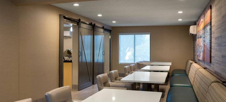 北默特尔比奇拉昆塔温德姆酒店(La Quinta Inn by Wyndham North Myrtle Beach)图片