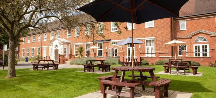 米切尔霍酒店(Mitchell Hall)图片