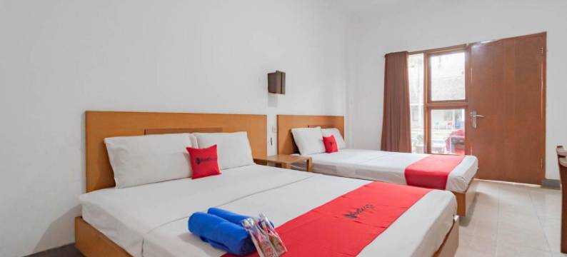 RedDoorz Plus at Hotel Sofia Pangandaran图片