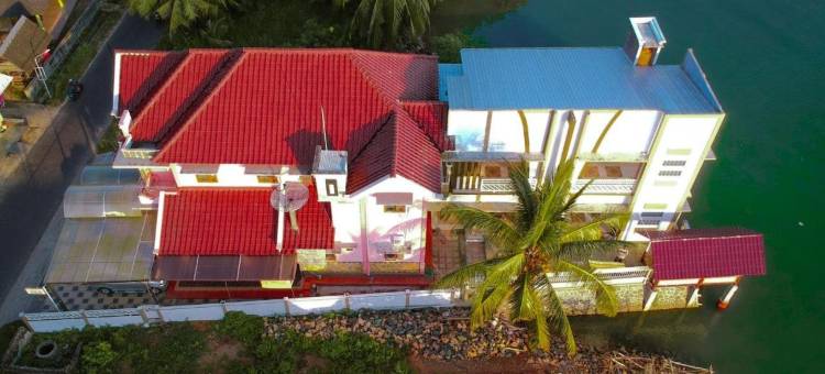 Fathin Hotel Bawean Syariah图片