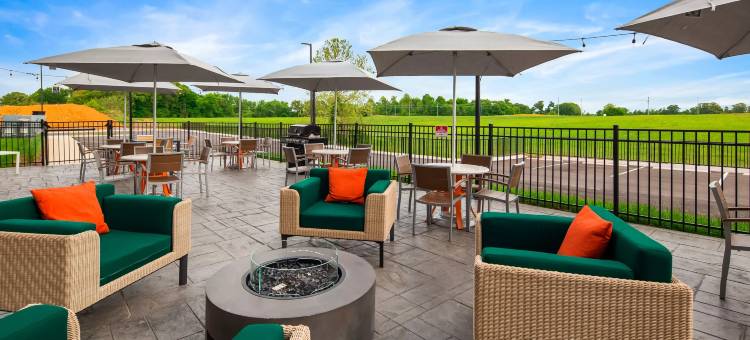 克拉克斯维尔东北假日酒店(Holiday Inn Clarksville Northeast)图片