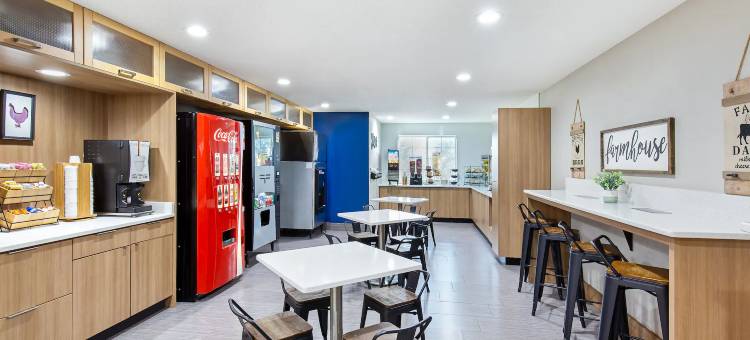 北哥伦布温德姆麦客达套房酒店(Microtel Inn & Suites by Wyndham Columbus North)图片