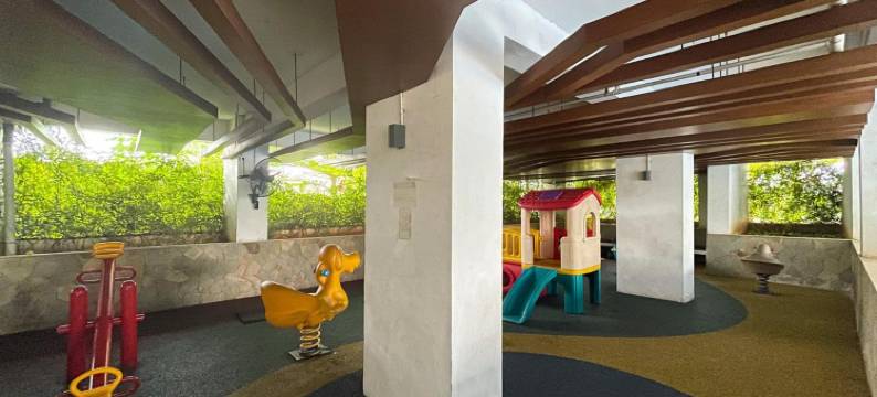 红利文巴苏拉城市公寓-Ens房(RedLiving Apartemen Bassura City - Ens Room)图片