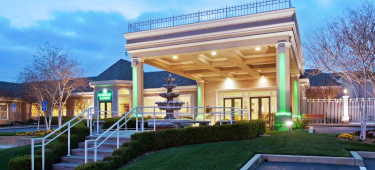 雷丁假日酒店(Holiday Inn Redding)图片