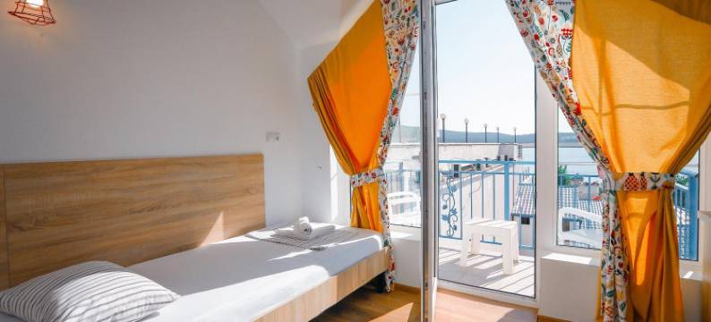 拉古纳海滩俱乐部酒店(Laguna Beach Club Bazaleti Lake)图片