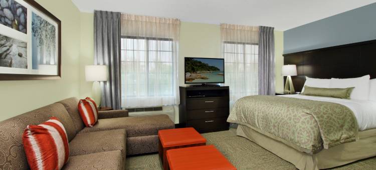 Staybridge Suites 麦克莱恩，泰森斯角(Staybridge Suites Tysons - McLean)图片