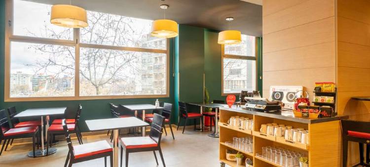 宜必思马德里中心拉斯班塔斯酒店(Ibis Madrid Centro las Ventas)图片