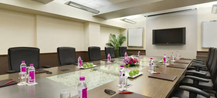 金奈伊格摩华美达酒店(Ramada by Wyndham Chennai Egmore)图片