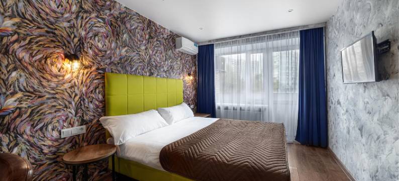 劳斯莱斯舞会酒店(Ros les Prom Hotel)图片