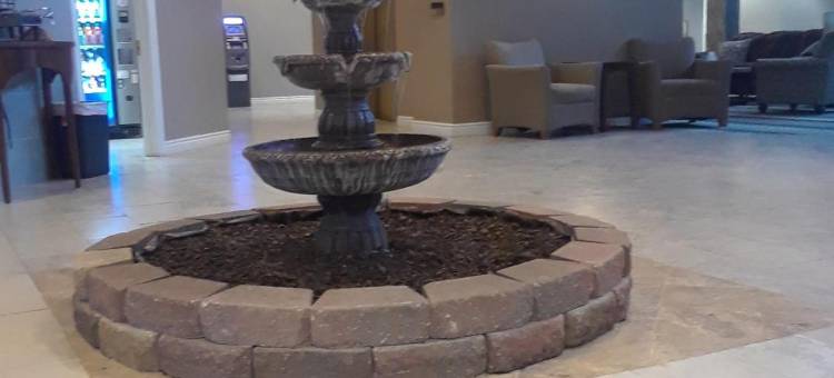 康斯托克会议中心酒店(Comstock Inn & Conference Center)图片