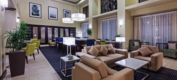 杰克逊湖-克卢特欢朋套房酒店(Hampton Inn & Suites Lake Jackson-Clute)图片