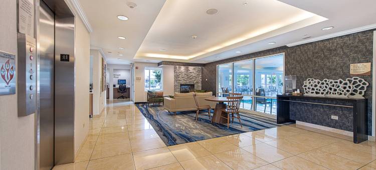芝加哥内珀维尔万枫酒店及套房(Fairfield Inn & Suites Chicago Naperville)图片