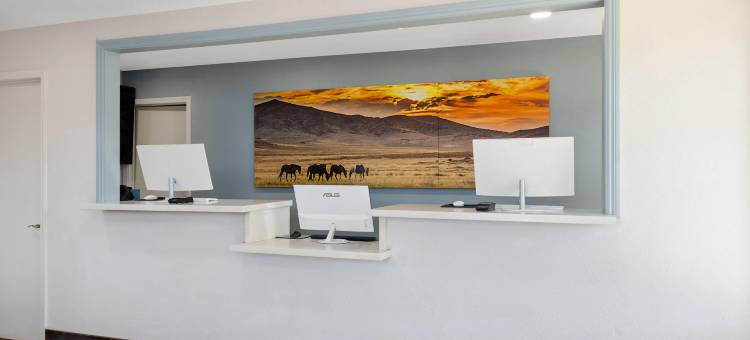 贝克斯菲尔德温德姆戴斯酒店(Days Inn by Wyndham Bakersfield)图片