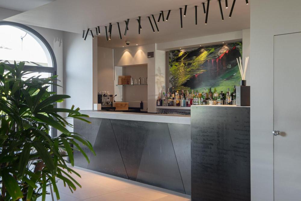 Maranello Palace Hotel Over view