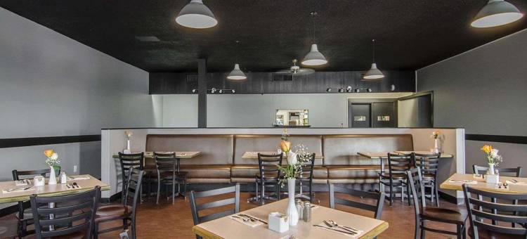 怀特考特温德姆华美达酒店(Ramada by Wyndham Whitecourt)图片