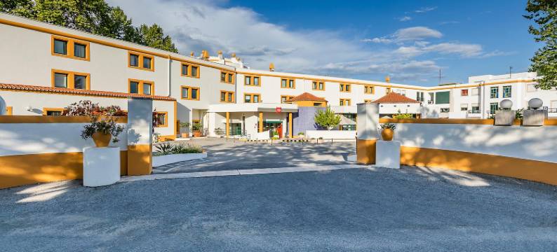 宜必思埃武拉酒店(Ibis Évora)图片