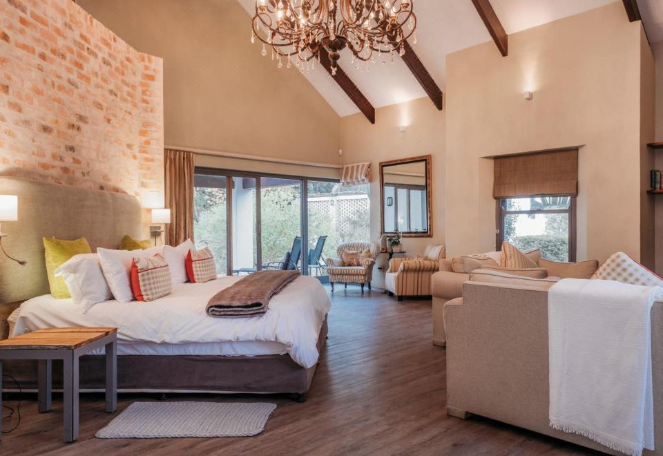 White Water Farm Hotel Overview