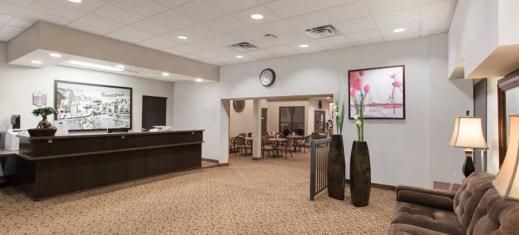 因尼斯费尔速8酒店(Super 8 by Wyndham Innisfail)图片