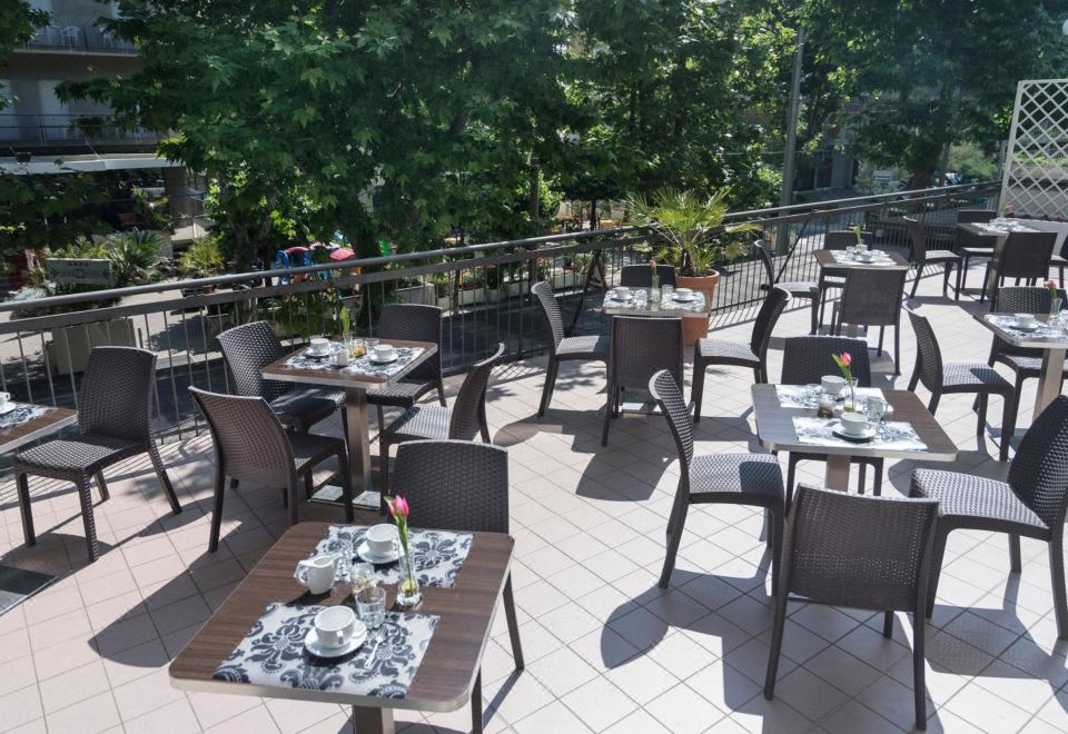 Club Meeting Hotel Hotel Overview