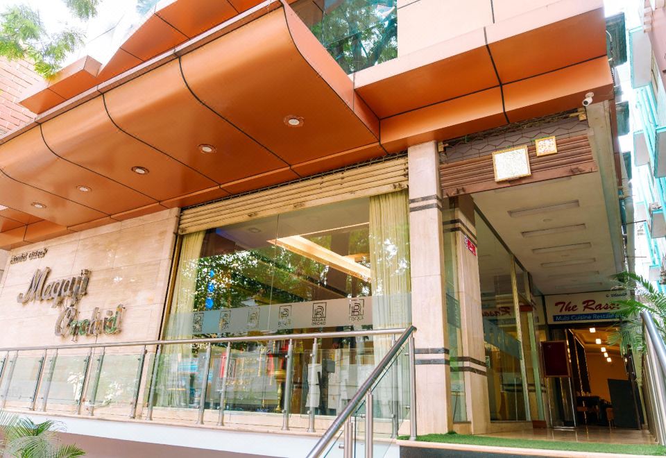 Bisque Magaji Orchid - Near Majestic City Railway StationHotel Overview