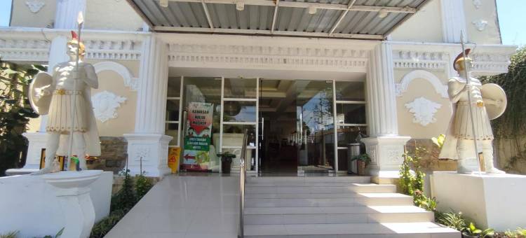 凯迪里德普拉特尼亚沃特酒店(Votel Hotel De'Pratnya Kediri)图片