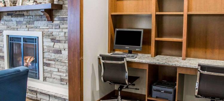 河景舒适套房酒店(Comfort Inn & Suites Riverview Near Davenport and I-80)图片