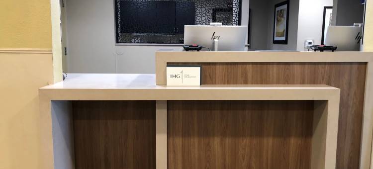 Candlewood Suites 韦恩堡 - NW by IHG(Candlewood Suites Fort Wayne - NW by IHG)图片
