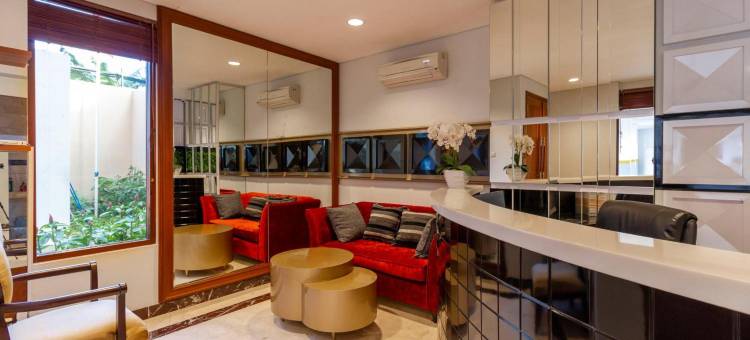 宾塔罗商务区红多兹Plus酒店(RedDoorz Plus @ CBD Bintaro)图片