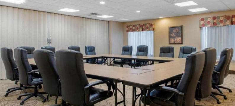 路易斯威尔机场舒适套房酒店(Comfort Suites Louisville Airport)图片